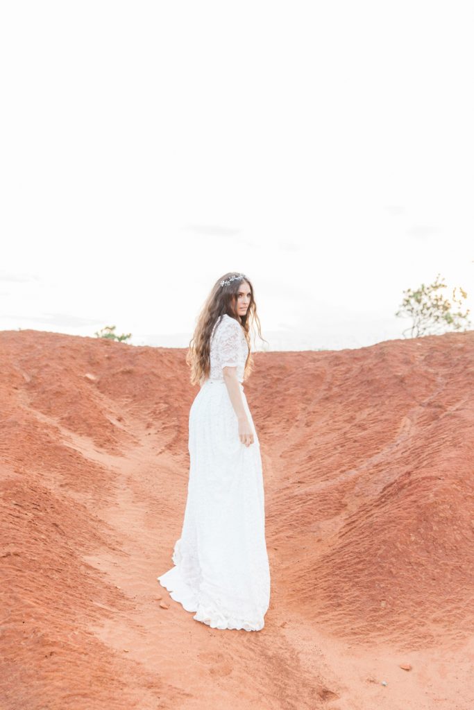 Portrait of a boho bride at her Red Desert wedding in South Africa